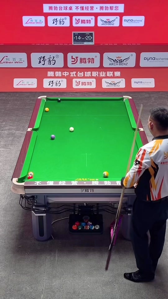 整桌的弃牌 整桌的弃牌